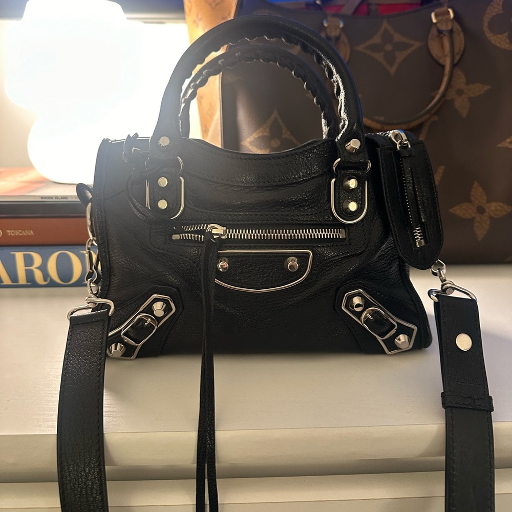 Balenciaga mini city